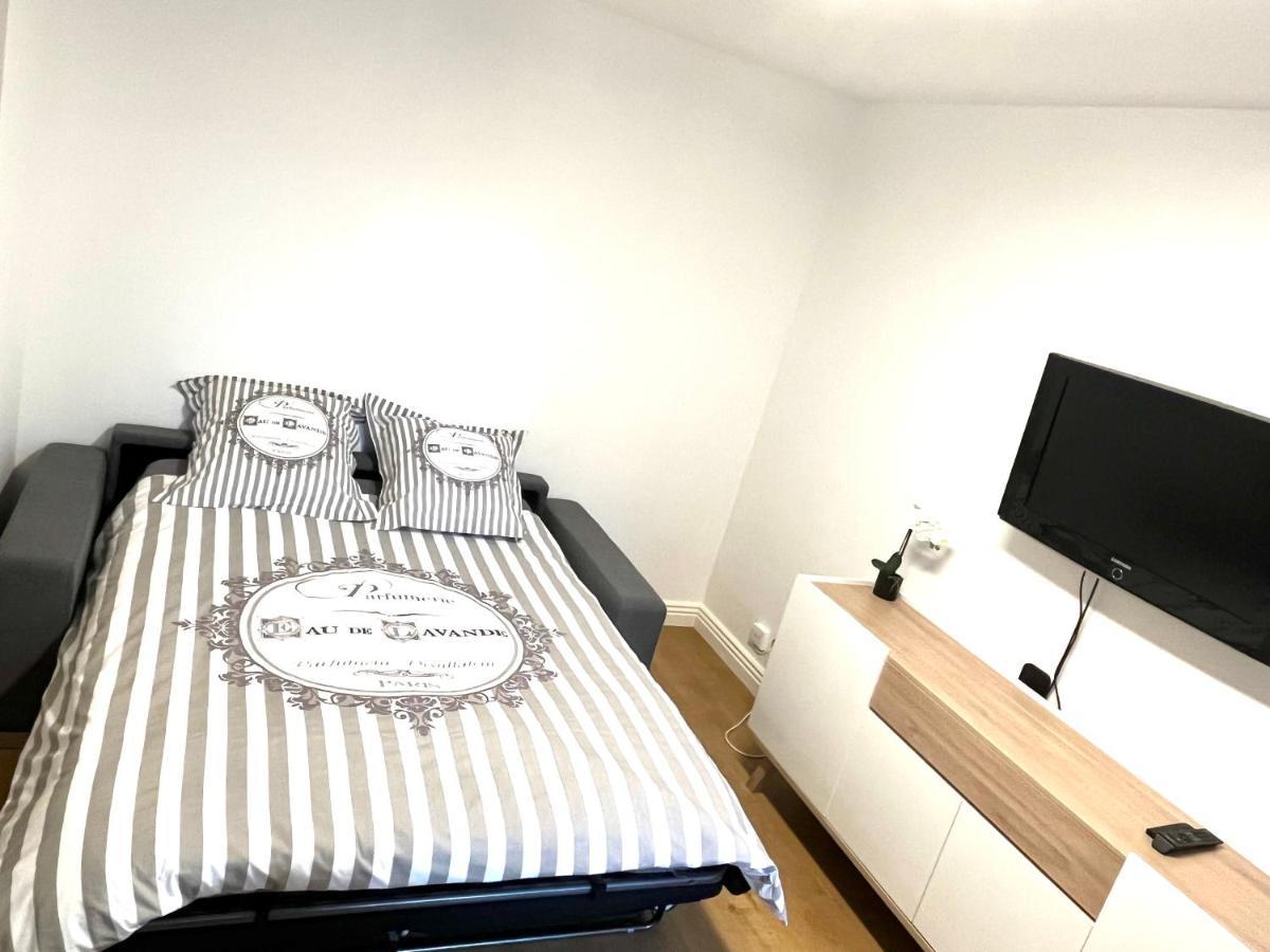 Deux Pieces Cosy A La Croisette Lejlighed Carrières-sous-Poissy Eksteriør billede